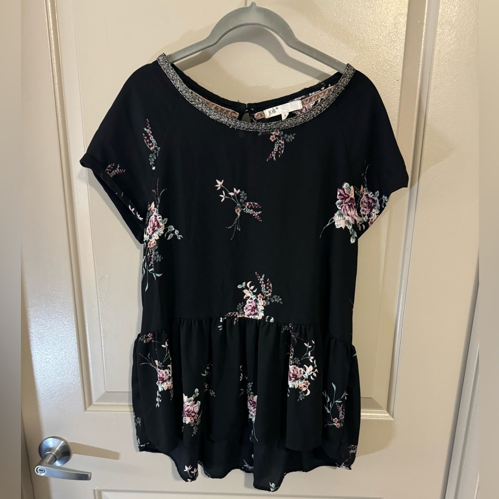 Jolt Peplum Top